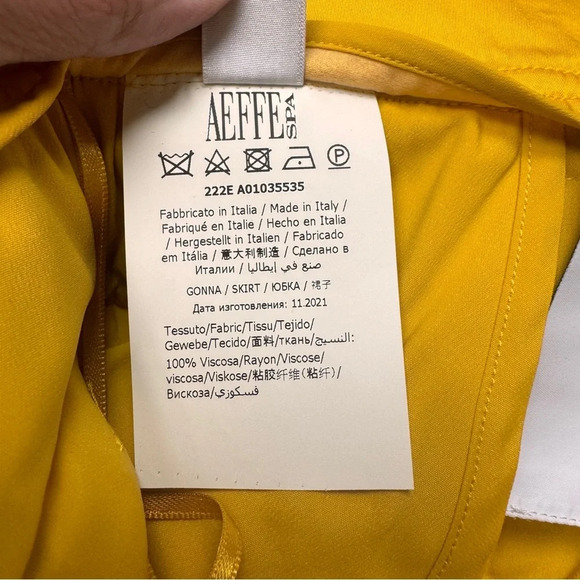 MOSCHINO Couture Yellow Pleated Quilted skirt Size 6 made in‎ Italy Authentic - Picture 11 of 16